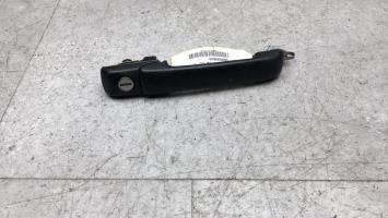 Poignee porte avant droit