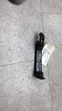 Poignee porte avant gauche