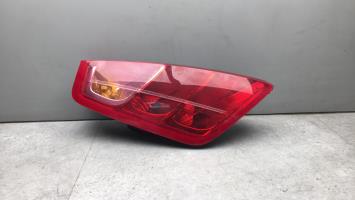 Fanale posteriore principale sinistro (luci)