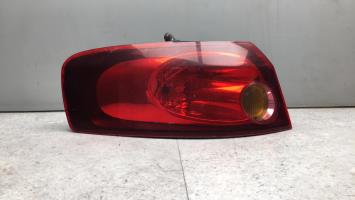 Fanale posteriore principale sinistro (luci)