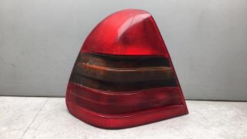 Fanale posteriore principale sinistro (luci)