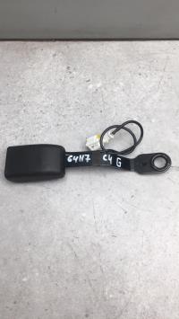 Attache ceinture avant gauche