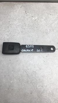 Attache ceinture avant gauche