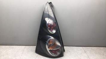 Fanale posteriore principale sinistro (luci)