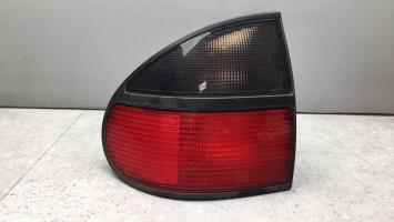 Fanale posteriore principale sinistro (luci)