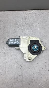 Moteur leve vitre avant droit