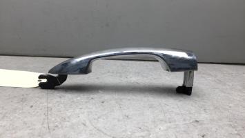 Poignee porte avant gauche