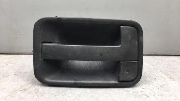 Poignee porte avant gauche