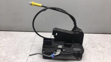 Cerradura delantera derecha
