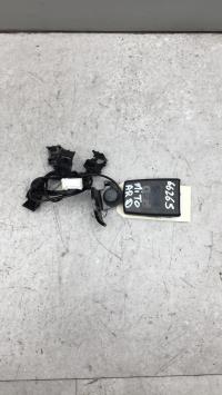 Attache ceinture arriere droit