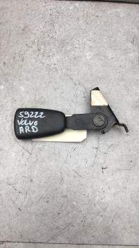 Attache ceinture arriere droit