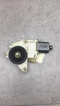 Moteur leve vitre avant gauche