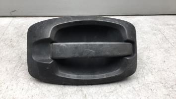 Poignee porte avant droit