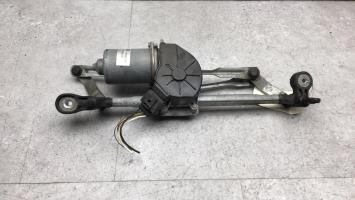 Motor de limpiaparabrisas delantero