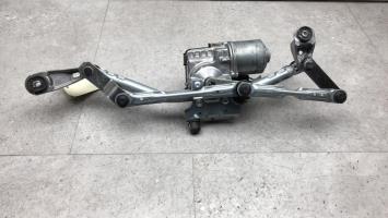 Moteur essuie glace avant