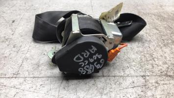 Cinturón de seguridad trasero derecho