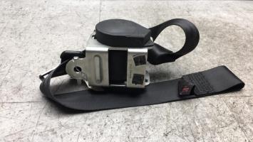 Cinturón de seguridad delantero derecho