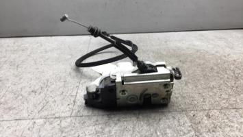 Cerradura delantera derecha