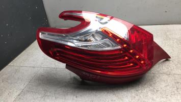 Fanale posteriore principale destro (luci)