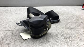 Cinturón de seguridad delantero derecho