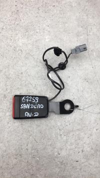 Attache ceinture avant droit
