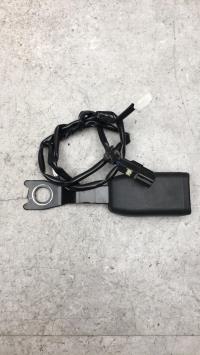 Attache ceinture avant droit