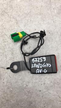 Attache ceinture avant gauche