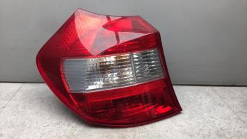 Fanale posteriore principale sinistro (luci)