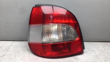 Fanale posteriore principale sinistro (luci)