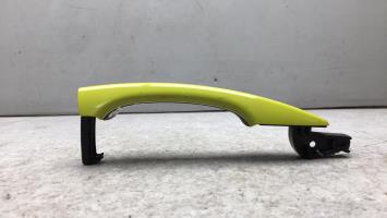 Poignee porte avant gauche