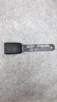 Attache ceinture avant droit