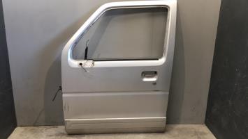 Porte avant gauche