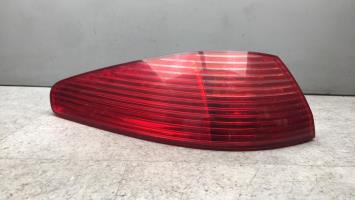 Fanale posteriore principale sinistro (luci)