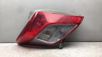 Fanale posteriore principale sinistro (luci)
