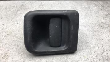 Poignee porte avant gauche