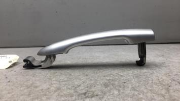 Poignee porte avant gauche