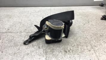 Cinturón de seguridad delantero derecho