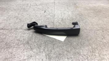 Poignee porte avant droit