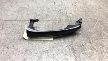 Poignee porte avant gauche