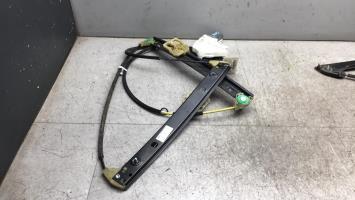 Leve vitre electrique avant droit
