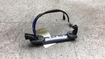 Poignee porte avant gauche