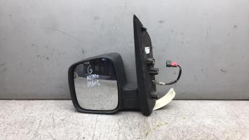 Retrovisor izquierdo