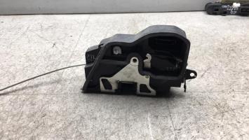 Cerradura delantera izquierda