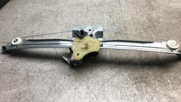 Leve vitre electrique avant droit