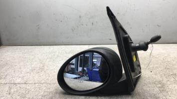 Retrovisor izquierdo