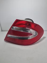Fanale posteriore principale destro (luci)