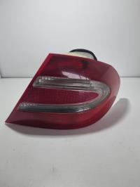 Fanale posteriore principale destro (luci)