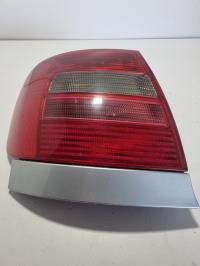 Fanale posteriore principale sinistro (luci)