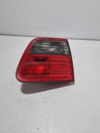 Luz trasera secundaria derecha (luces)