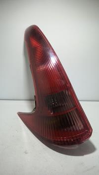 Fanale posteriore principale sinistro (luci)